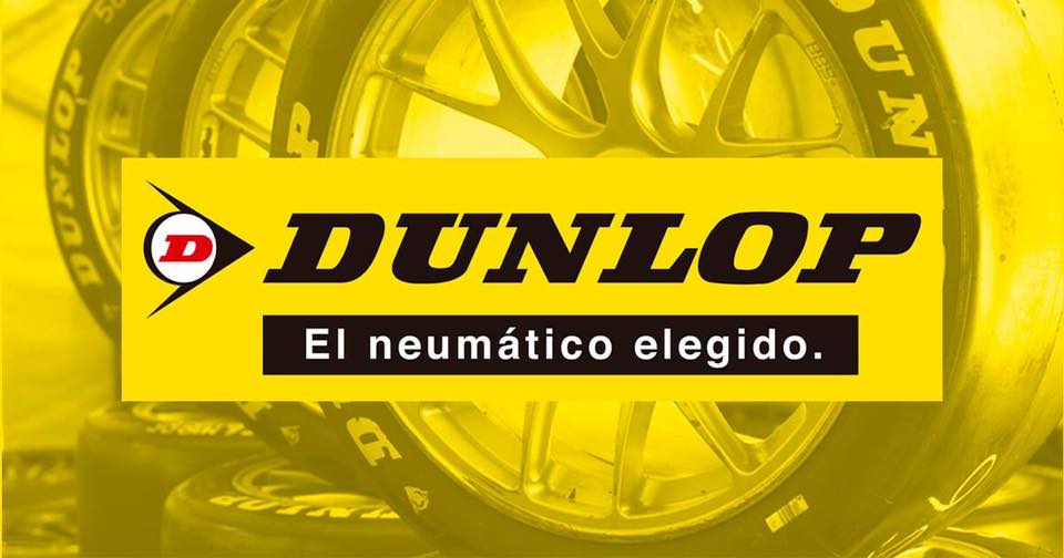 el neumatico elegido con fondo de ruedas